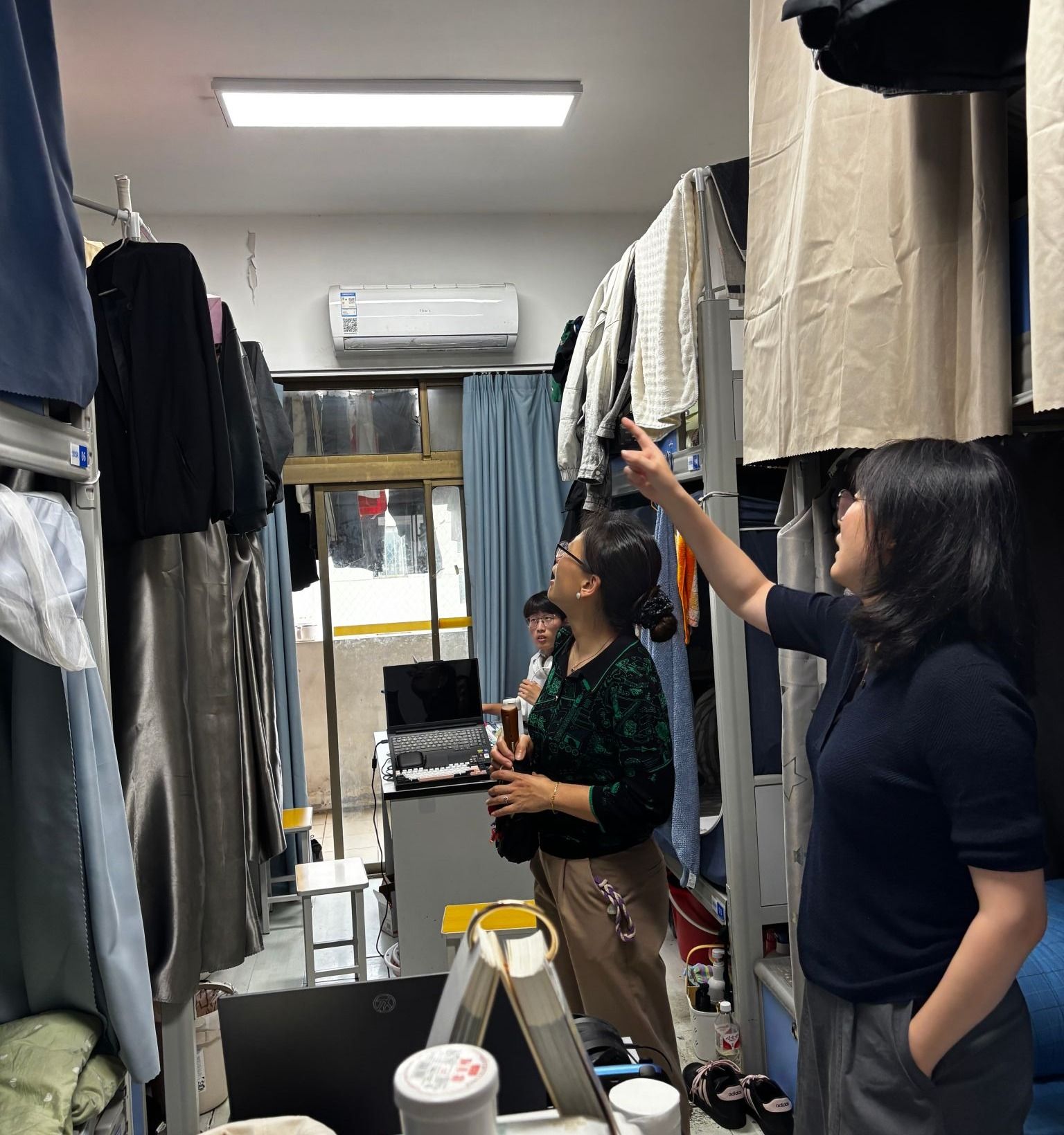 电子信息工程学院开展宿舍卫生安全检查工作